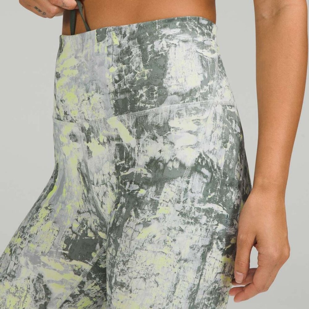 🍋 Lululemon Wunder Train High-Rise Tight with Pockets 25" (size 4)
